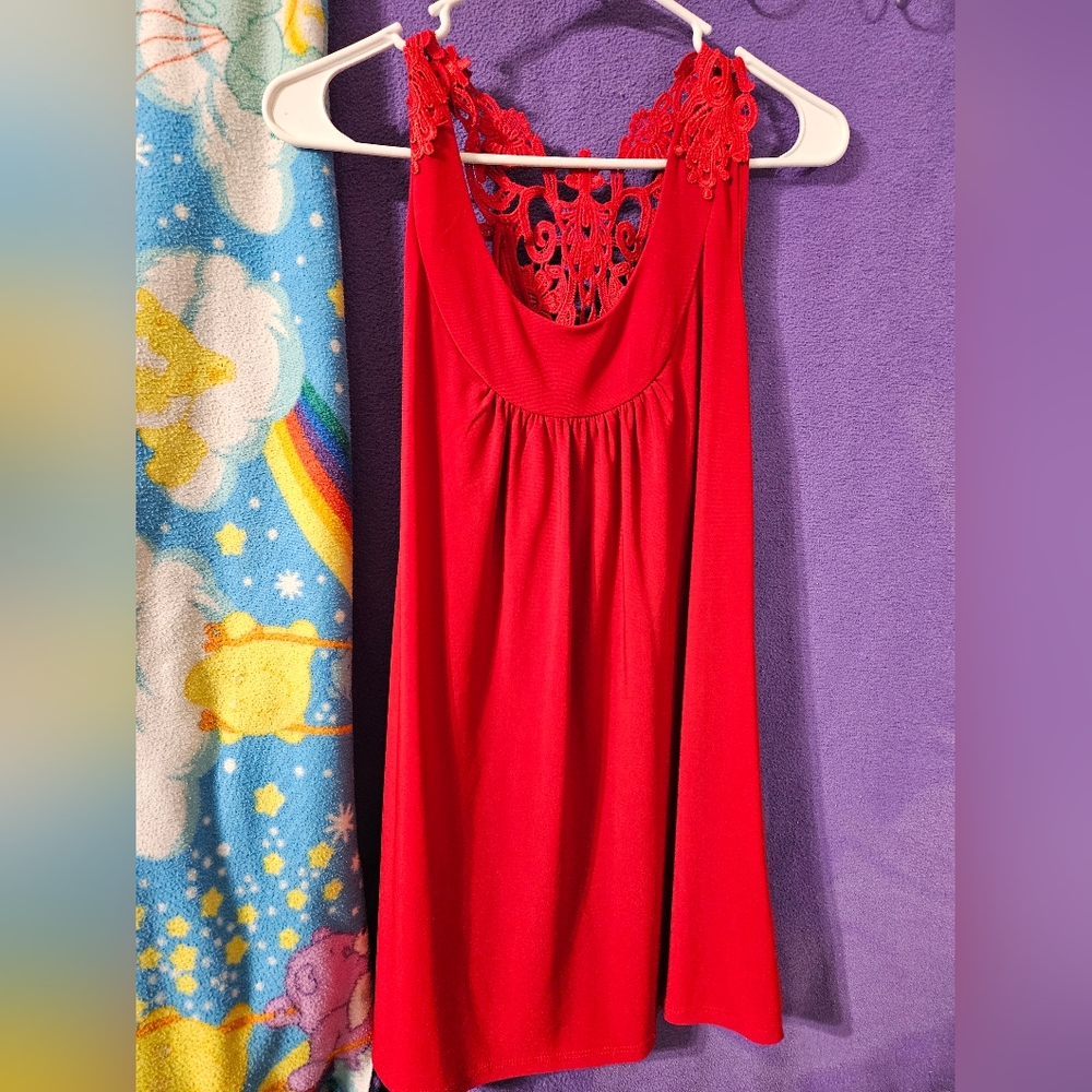 Cute tank top.